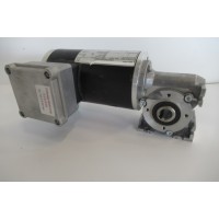 135 RPM 0,09 kW M2 4.39 Nm Asmaat 15 mm  . UNUSED 